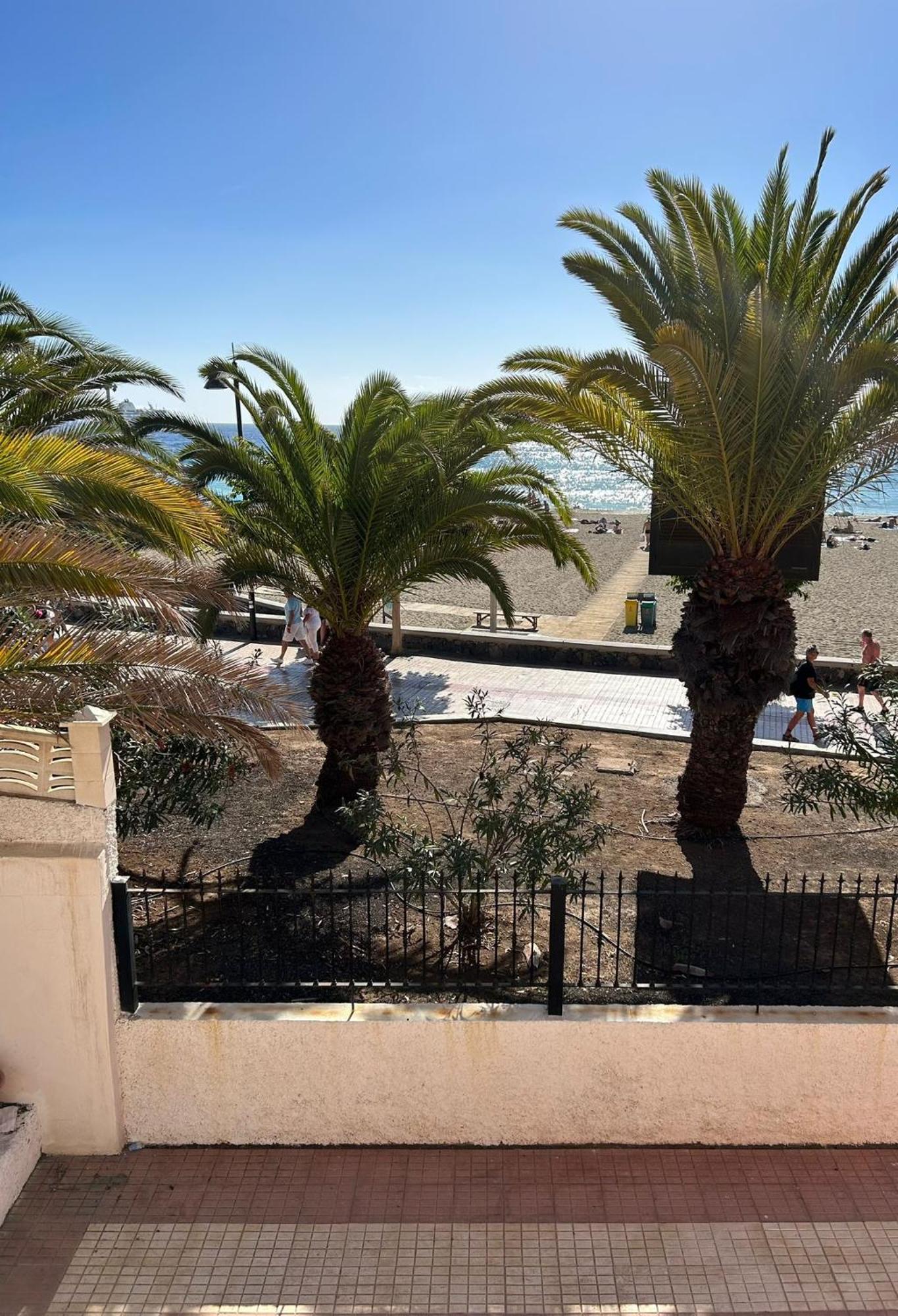 Prime Beachfront Location, Free Parking, Steps To The Sand Los Cristianos  Esterno foto