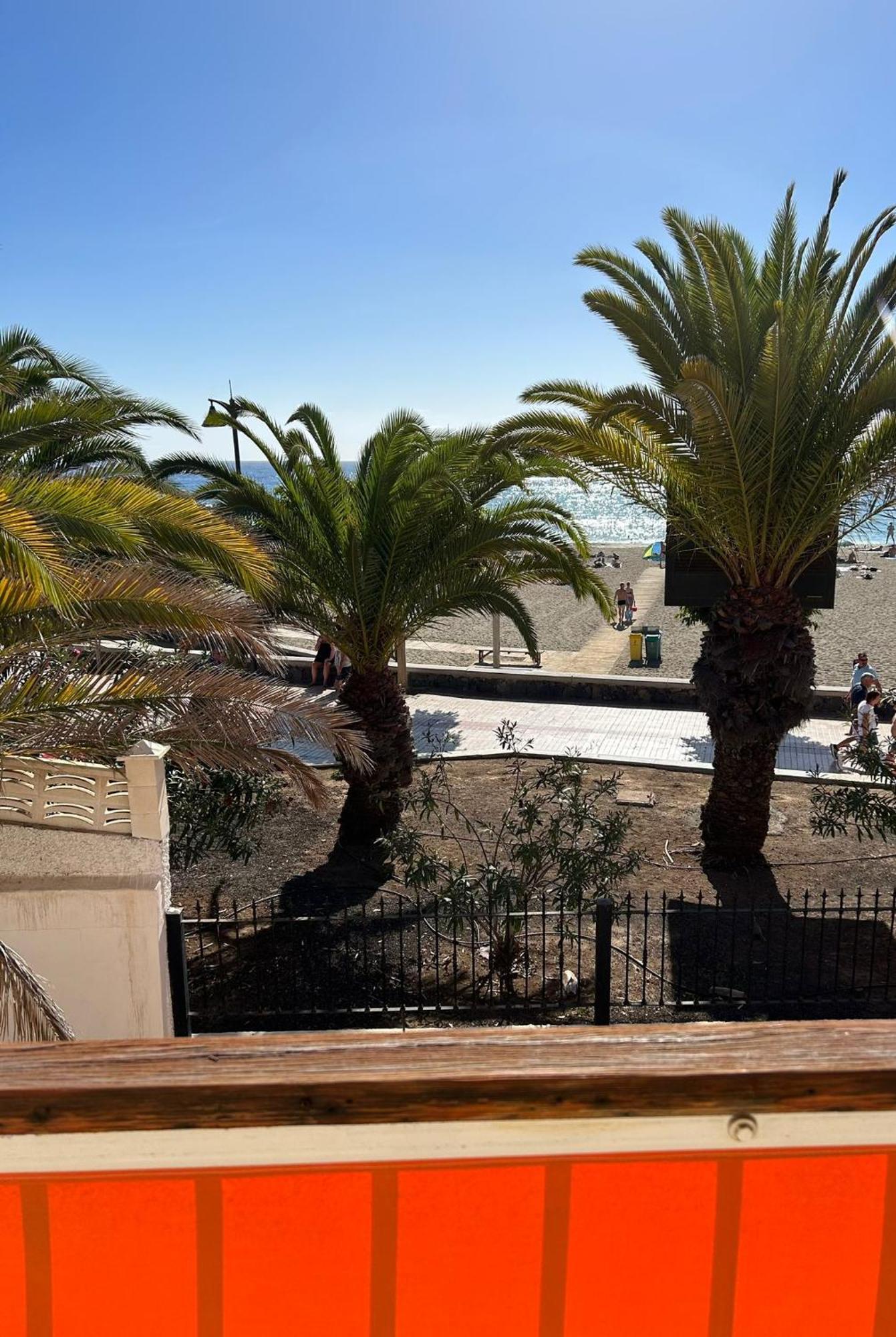 Prime Beachfront Location, Free Parking, Steps To The Sand Los Cristianos  Esterno foto